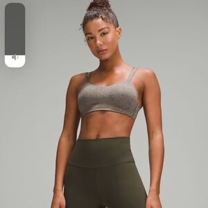 Lululemon like a cloud bra